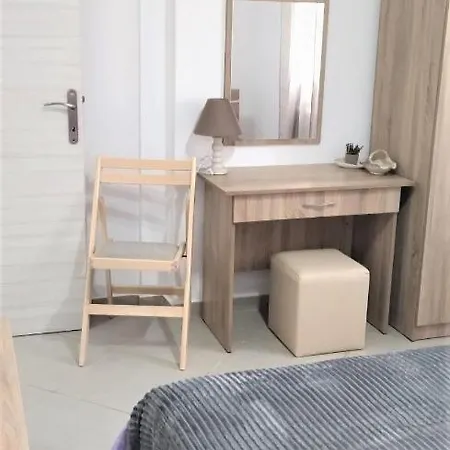 Lägenhet Alana Cozy Place