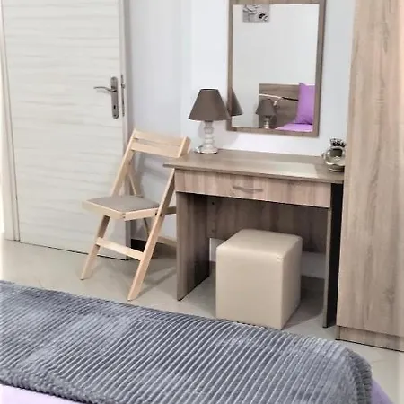 Alana Cozy Place