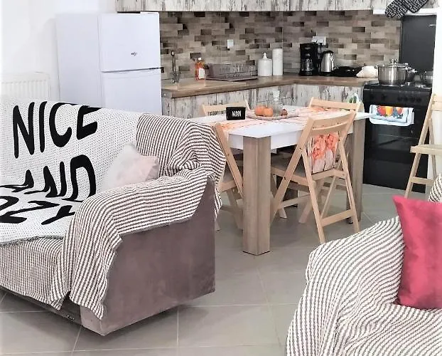 Alana Cozy Place Apartman Limenária